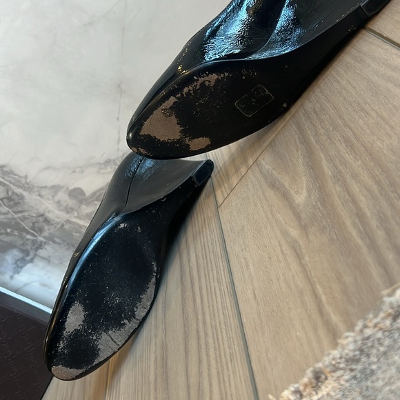 Gucci Black Patent Leather Wedge Round Toe Pumps Size 40 - Picture 8 of 11